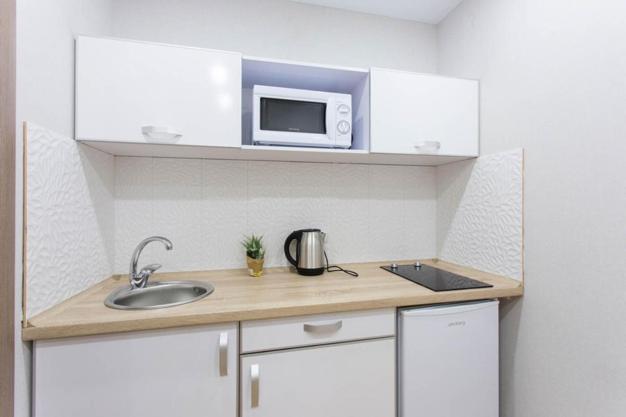 Apartment In The City Center - Gimnasiyna Naberezhna 24A-1 คาร์คิฟ ภายนอก รูปภาพ
