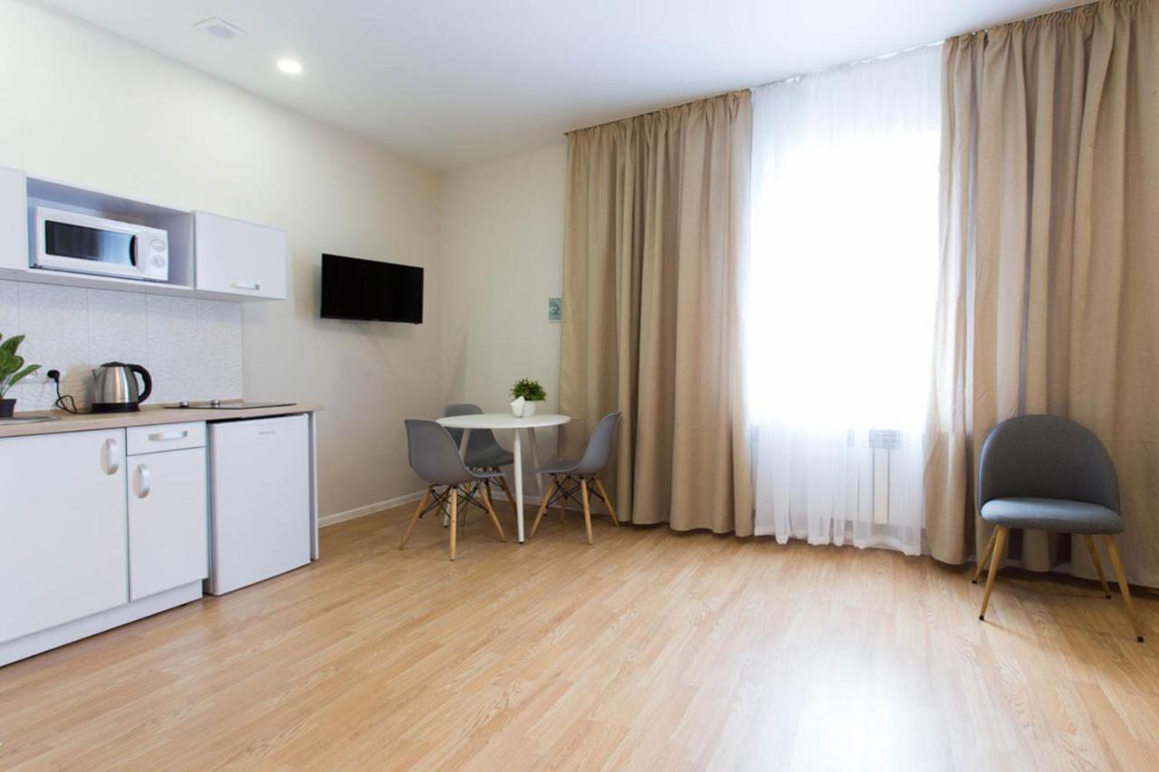 Apartment In The City Center - Gimnasiyna Naberezhna 24A-1 คาร์คิฟ ภายนอก รูปภาพ