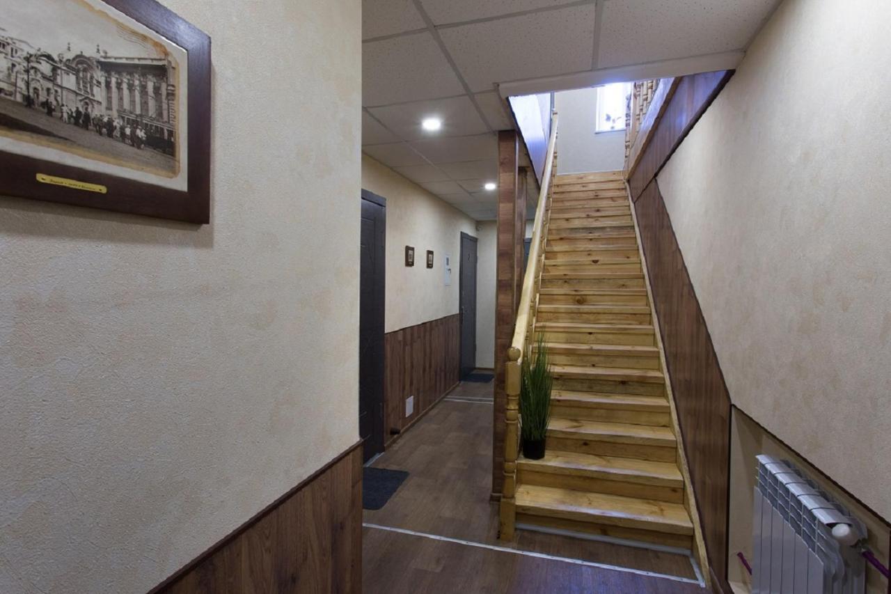 Apartment In The City Center - Gimnasiyna Naberezhna 24A-1 คาร์คิฟ ภายนอก รูปภาพ